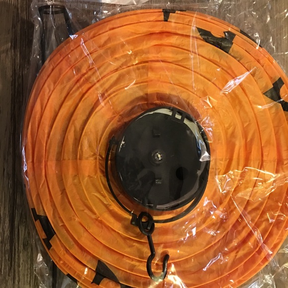 LED Lanterns Halloween decor - New Orange pumkinsPaper - Picture 2 of 3